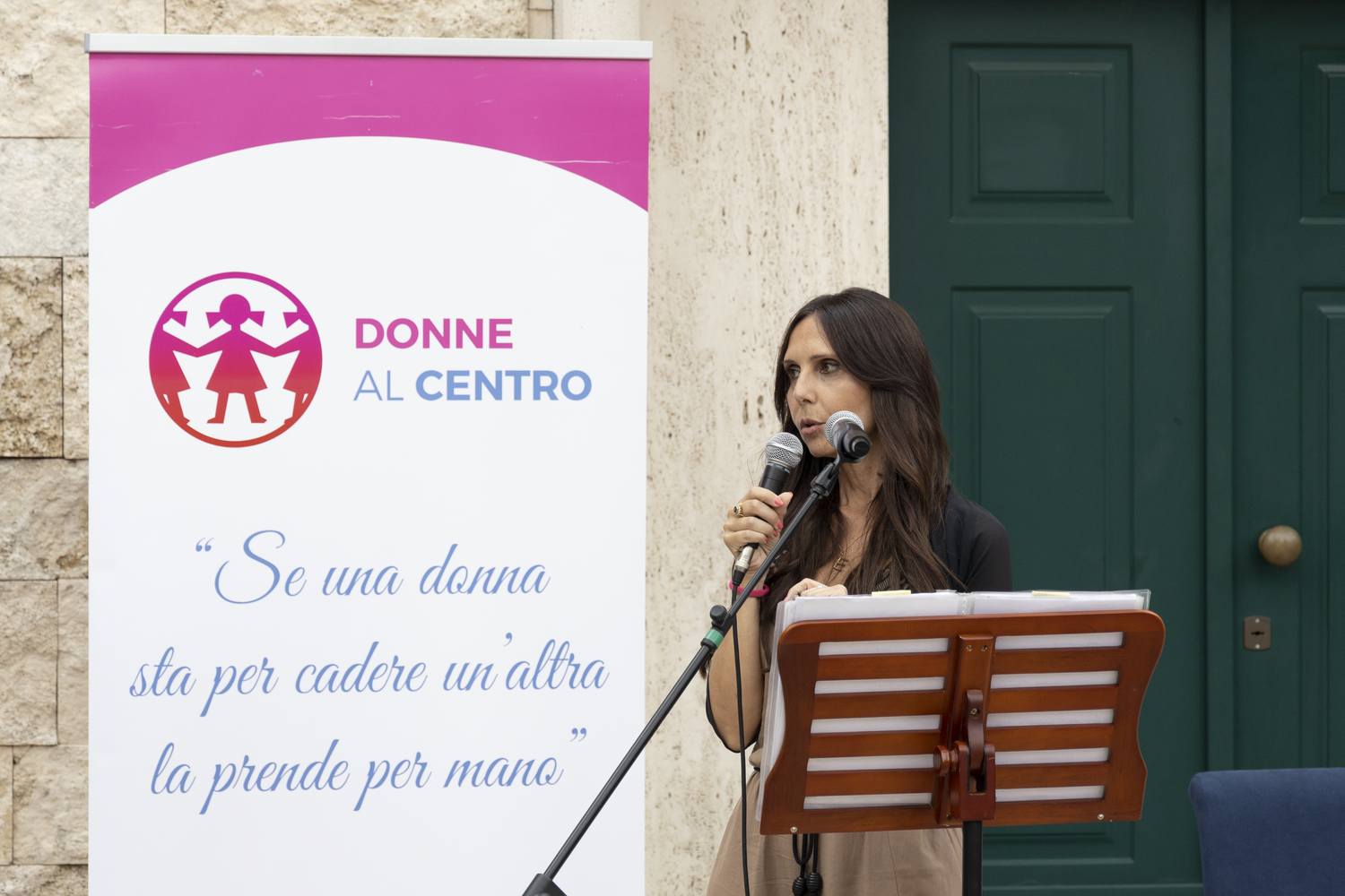 elisa caponetti donne al centro violenza di genere evento