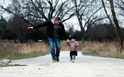 Baby stereotipi: papà comanda, mamma sta a casa